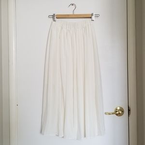 Pleated Ivory H&M Skirt